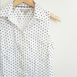 ⚪️⚫️ Polka Dot Banana Republic Top ⚫️⚪️